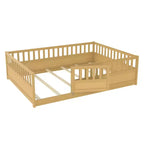 Cadre de lit de bébé à côtés rabattables pour enfants, construction monobloc pleine grandeur avec barrières de sécurité et porte extra-hautes, base à lattes en bois naturel