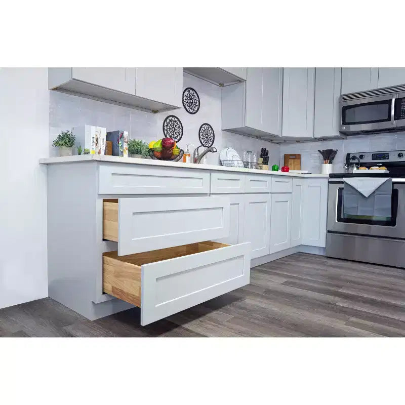 Meuble bas de cuisine Shaker 24 L x 42 H x 12 P, cadre en bois massif, peinture à base d'eau à faible teneur en COV, amortisseurs de porte, prêt à assembler, gris tourterelle